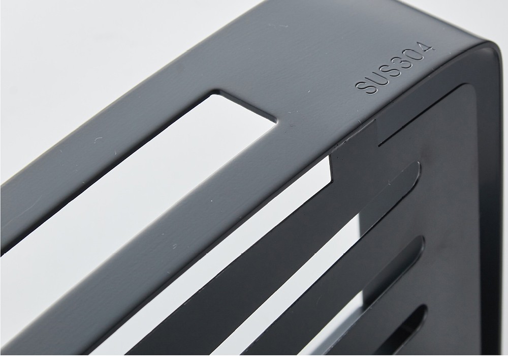 Triangular corner shelf 01