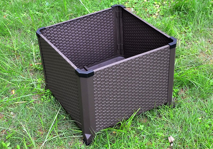 Metal garden planter bed series